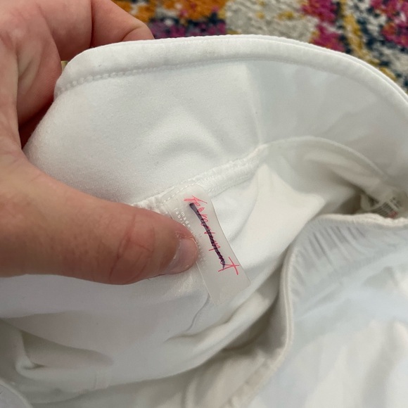 NWOT FP Movement Prima Ruffle Shorts Size M - Picture 4 of 4